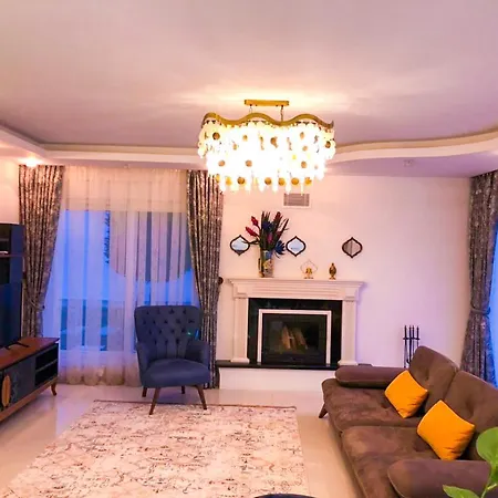 Villa Villa *
